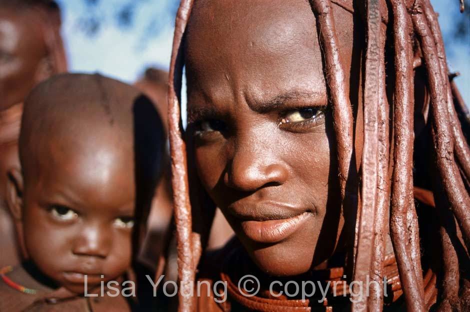 3_Himba-woman-&baby-Namibia
